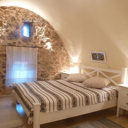 To Petradi Apartamento Avgonima Quarto foto